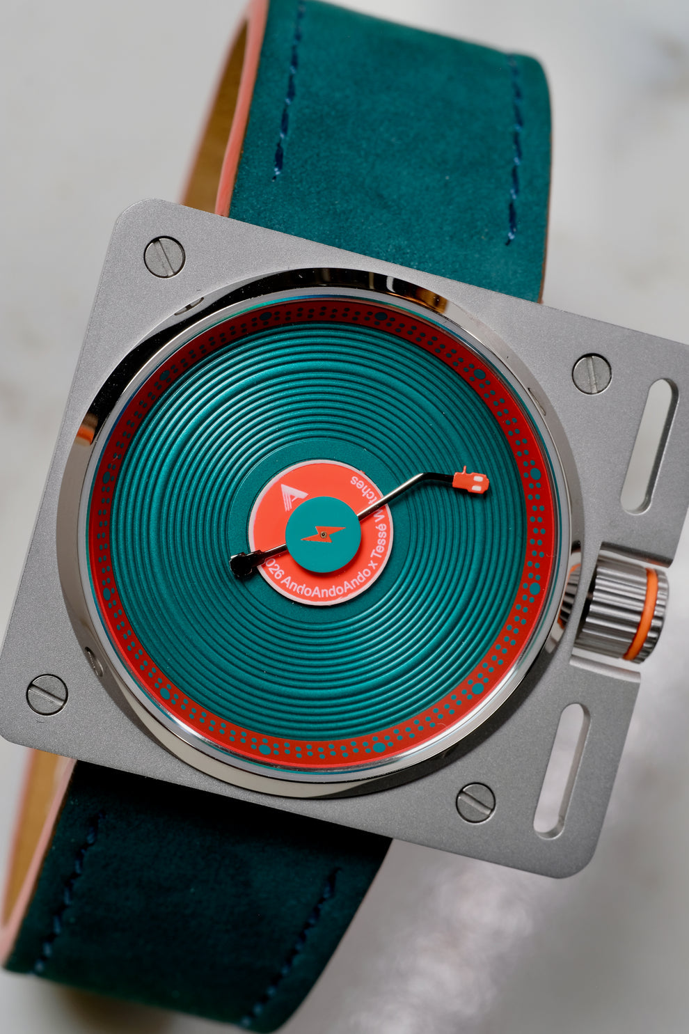 TESSÉ The Vinyl Electric Teal - AndoAndoAndo x Tessé