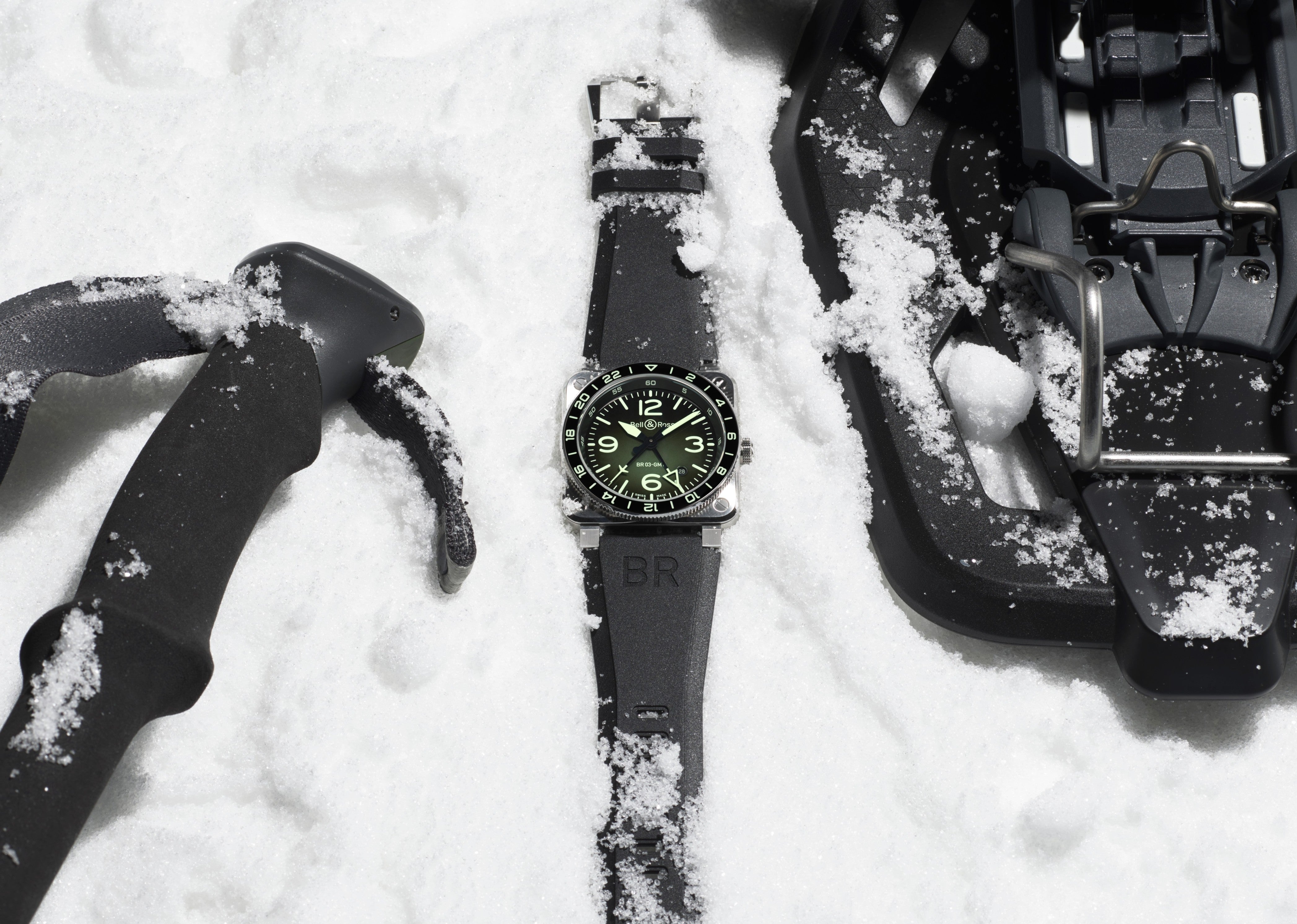 BR-03 GMT GREEN LUM: BELL & ROSS LIGHTS THE WAY FOR MODERN TRAVELERS
