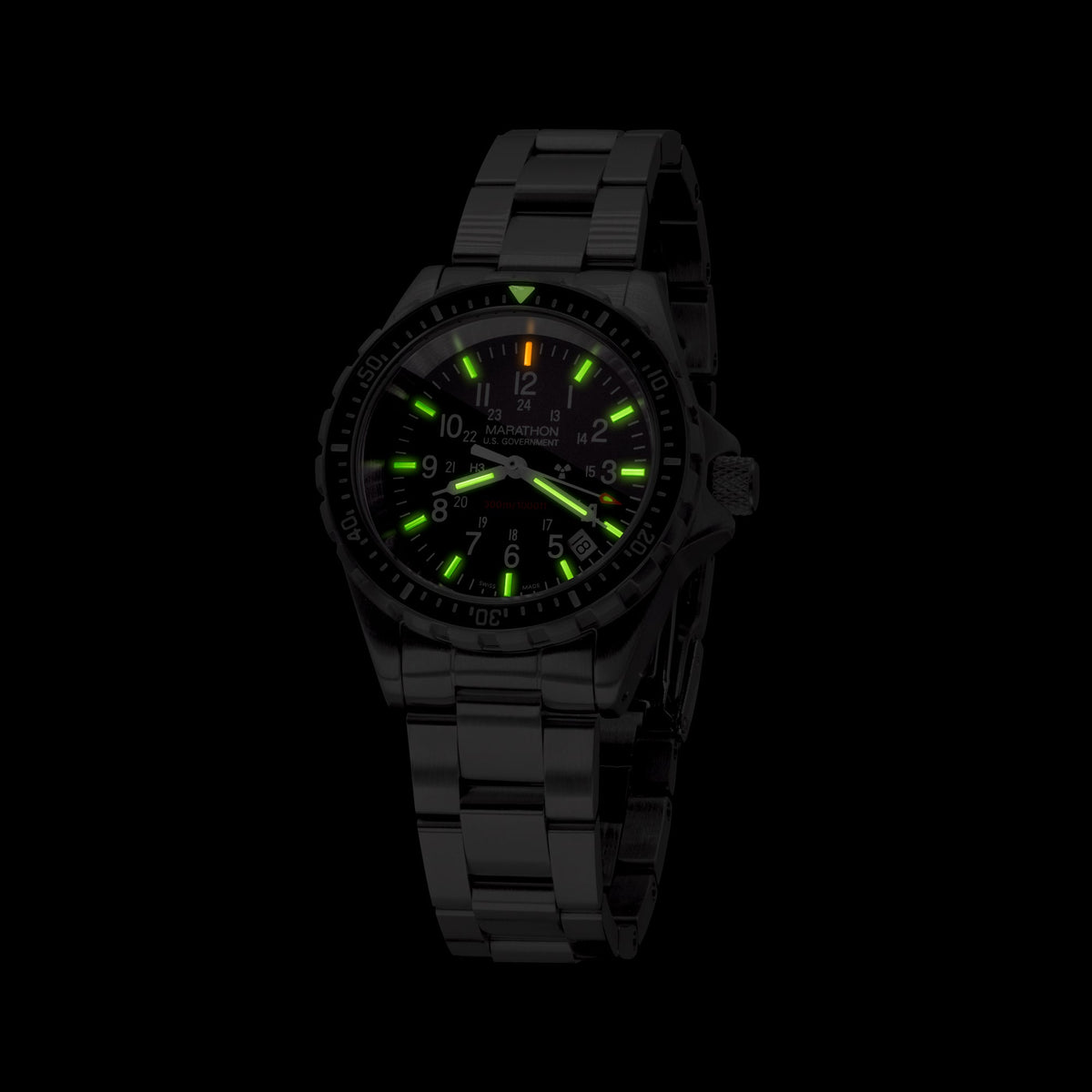 Marathon 41mm Large Diver's Quartz (TSAR) with Stainless Steel Bracelet