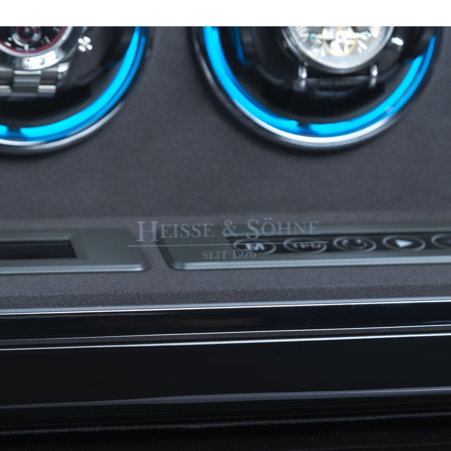 Chicago Black 4 Watches