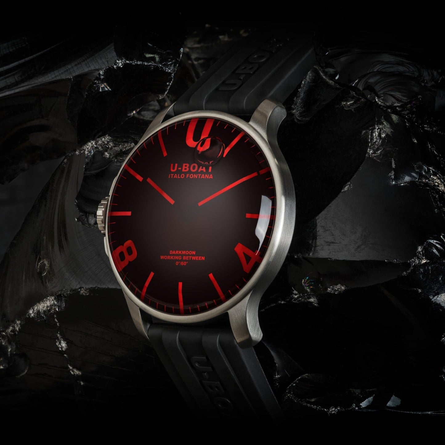 U-BOAT DARKMOON 44MM RED GLASS SS/RUBBER CODE 8465/B