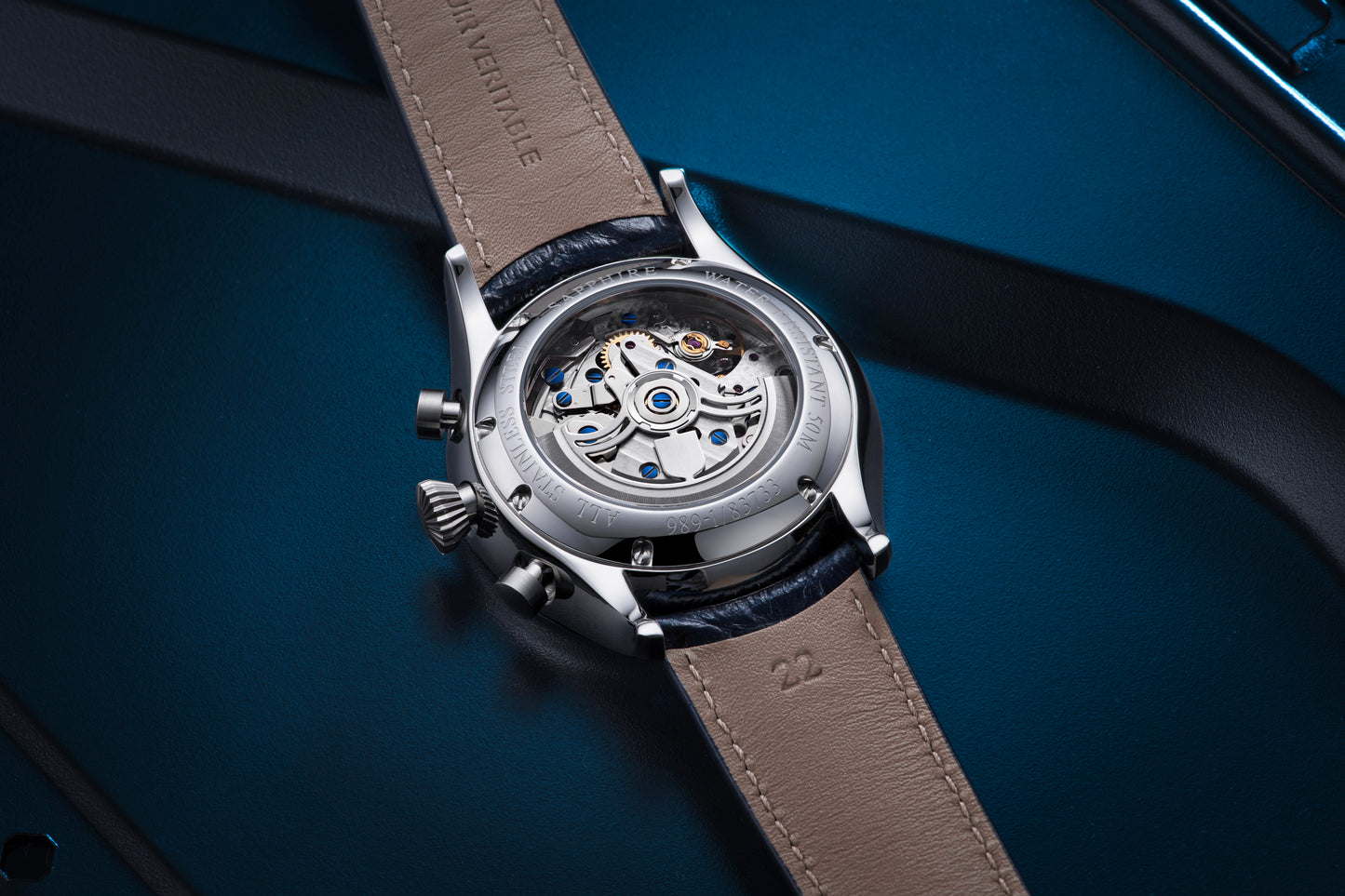 AEROWATCH Les Grandes Classiques A 61989 AA07 1/2 SQ