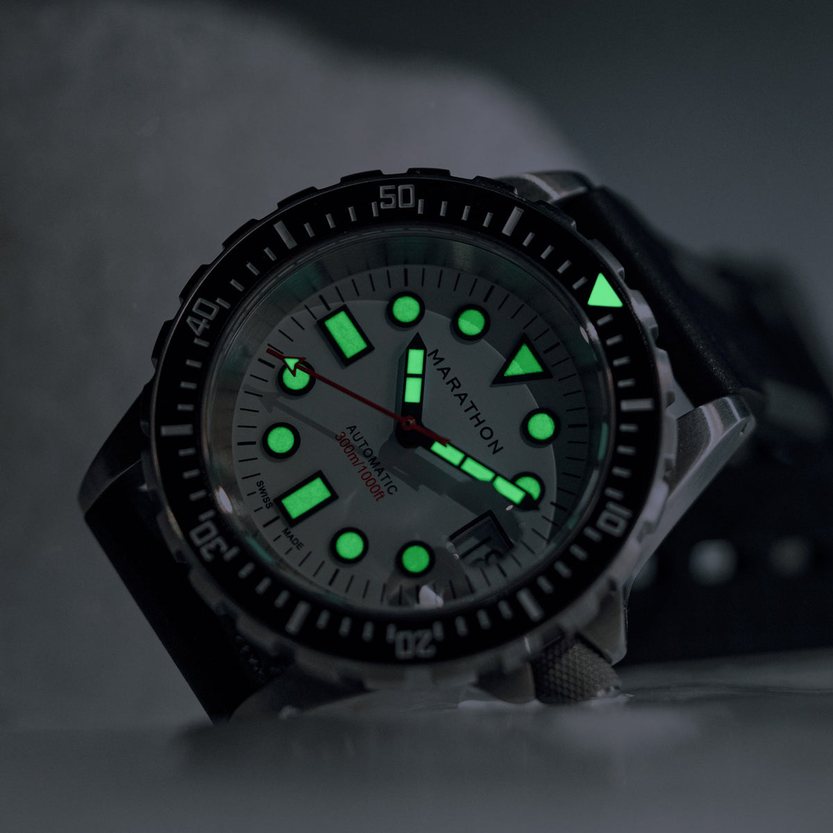Marathon 41mm Arctic Original SAR w/ Date on 3-Piece Rubber Strap Kit (OSAR-D)