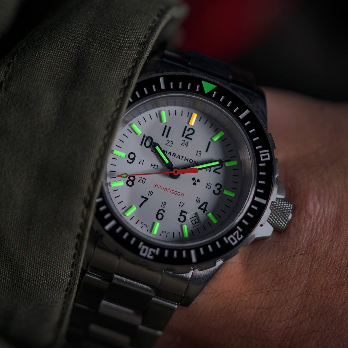 Marathon 41mm Arctic Edition Large Diver's Quartz (TSAR) with Stainless Steel Bracelet
