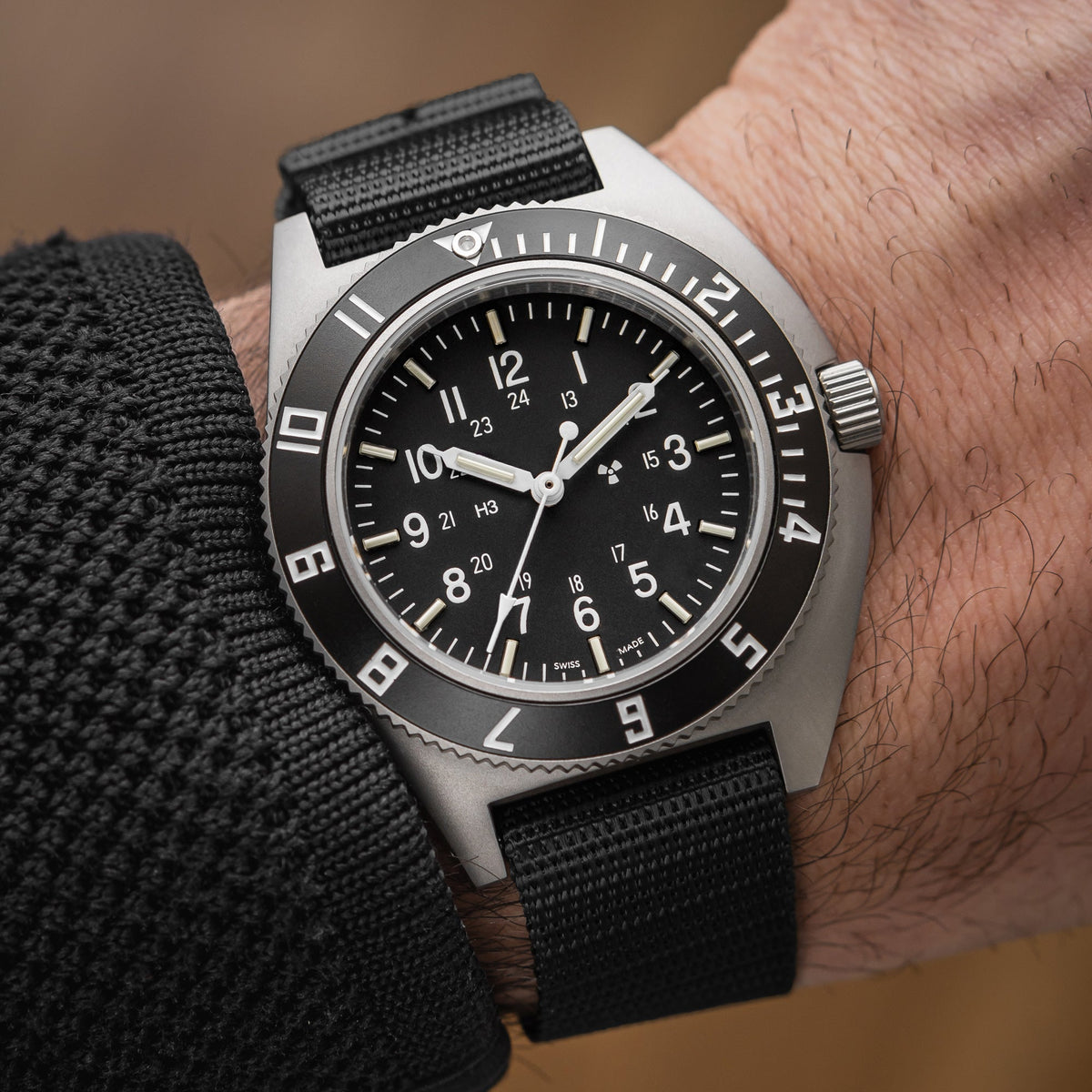 Marathon 41mm Steel Navigator (SSNAV) on Ballistic Nylon