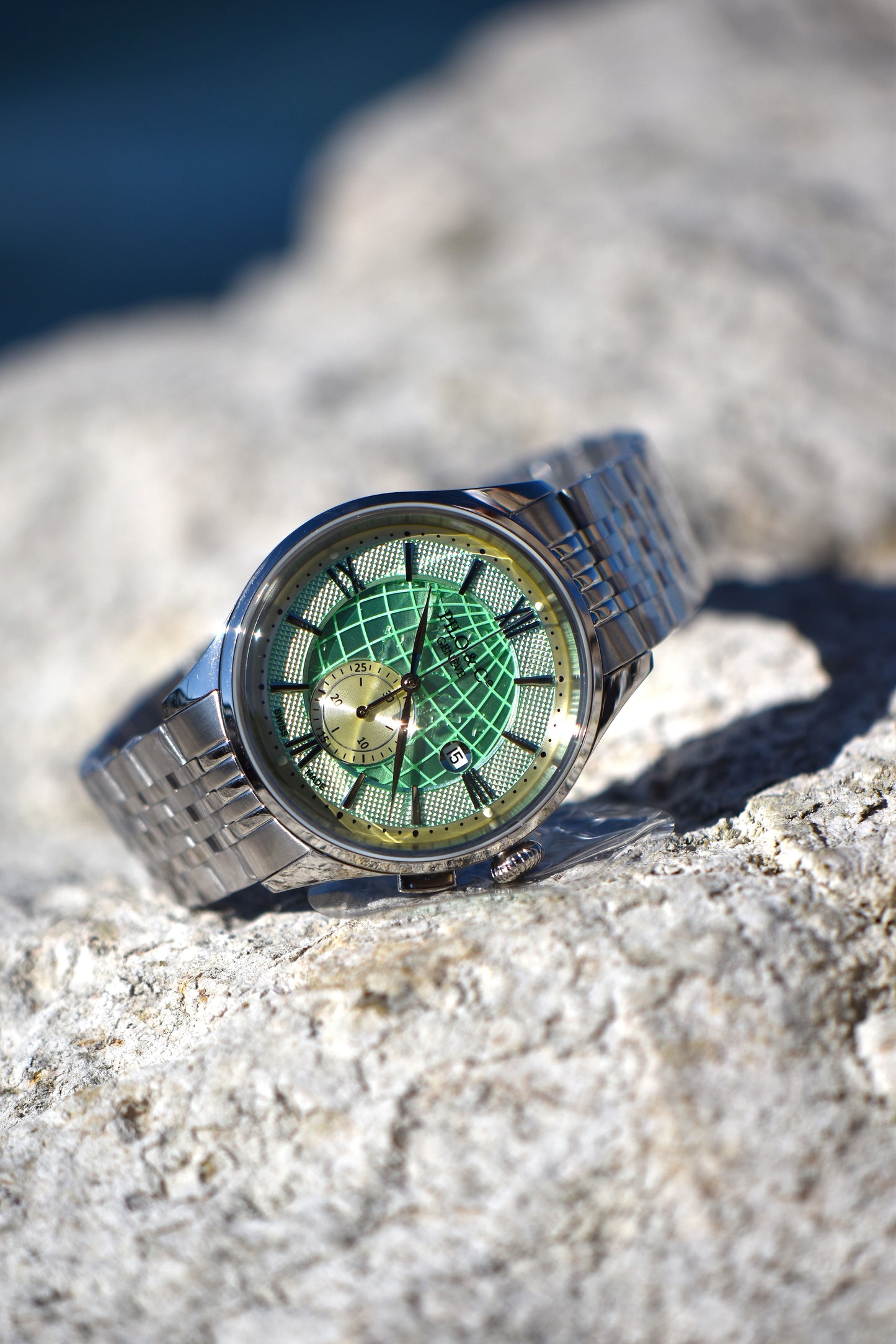 Montecristo Monopulsante P0360CHQS watch with green dial