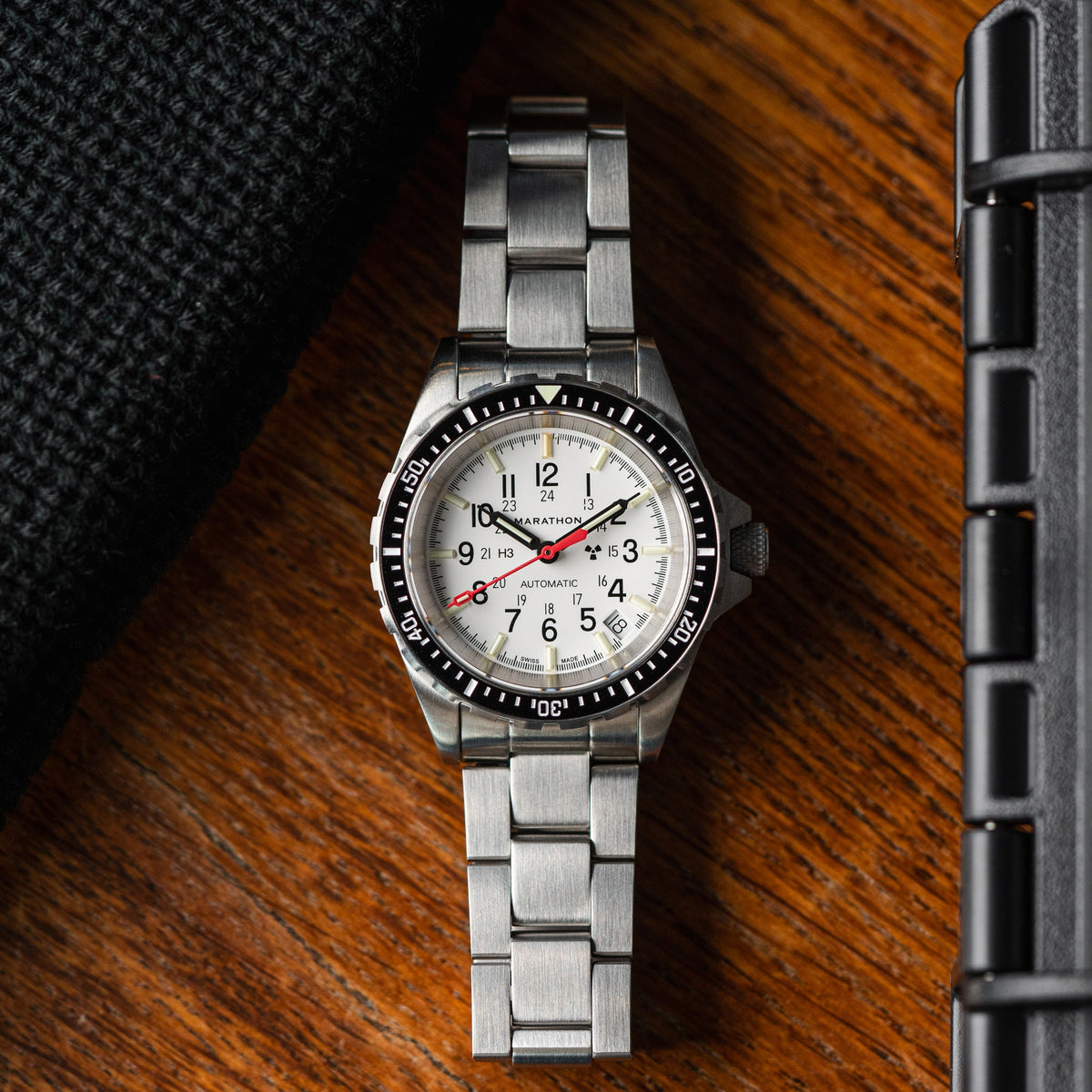 Marathon 36mm Arctic Edition Medium Diver's Automatic (MSAR Auto) with Stainless Steel Bracelet