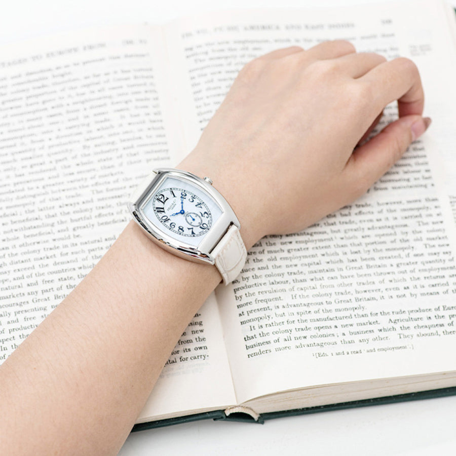 Invidia P0024HQS watch