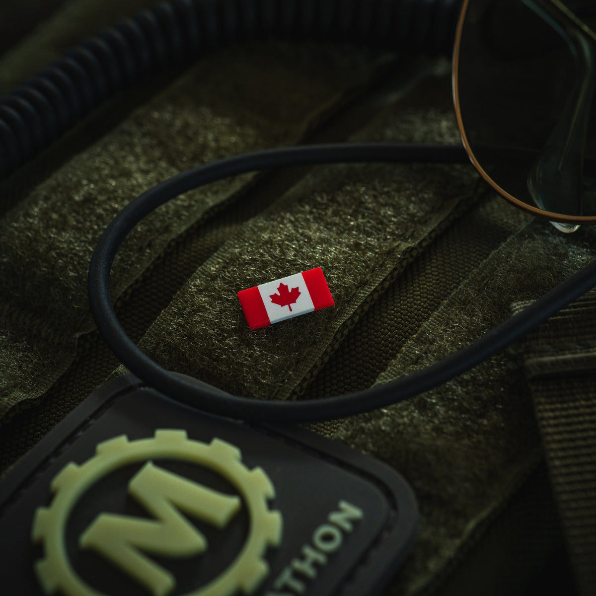 Marathon Official Government of Canada Issue Flag Lapel Pin
