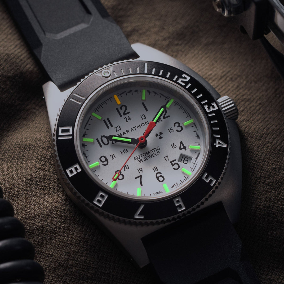 Marathon 41mm Arctic Steel Navigator w/ Date Automatic (Arctic SSNAV-D Auto) on Black 3-Piece Rubber Strap Kit
