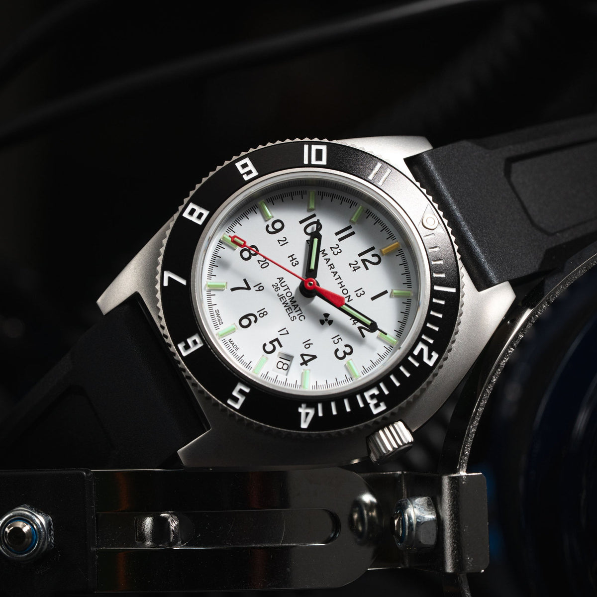 Marathon 41mm Arctic Steel Navigator w/ Date Automatic (Arctic SSNAV-D Auto) on Black 3-Piece Rubber Strap Kit