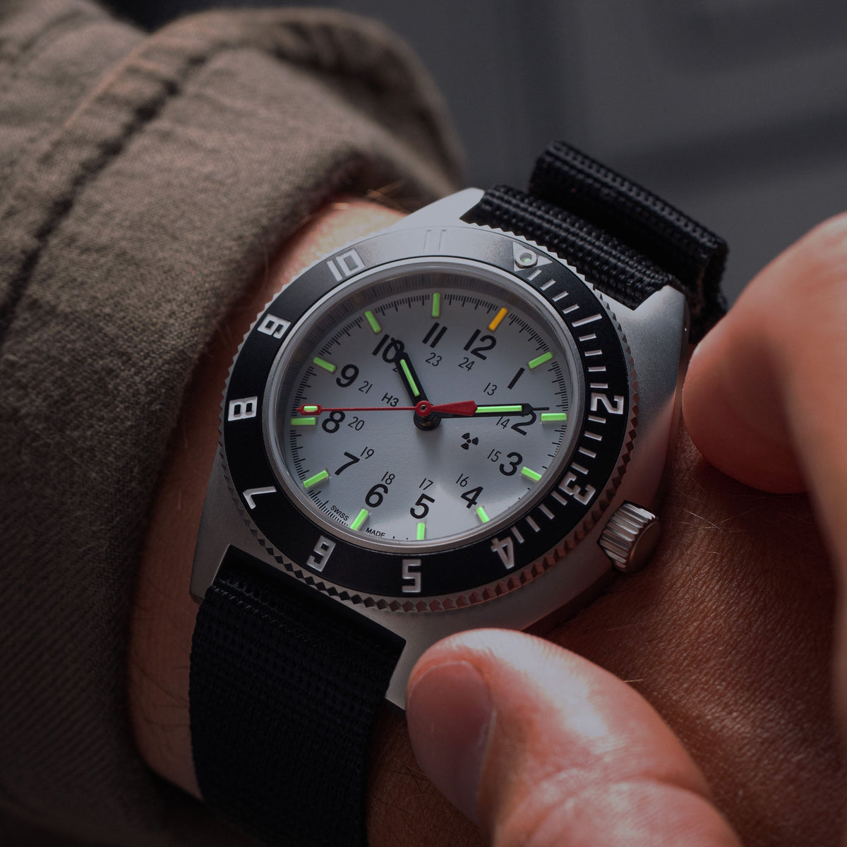 Marathon 41mm Arctic Steel Navigator Automatic (Arctic SSNAV Auto) on Ballistic Nylon