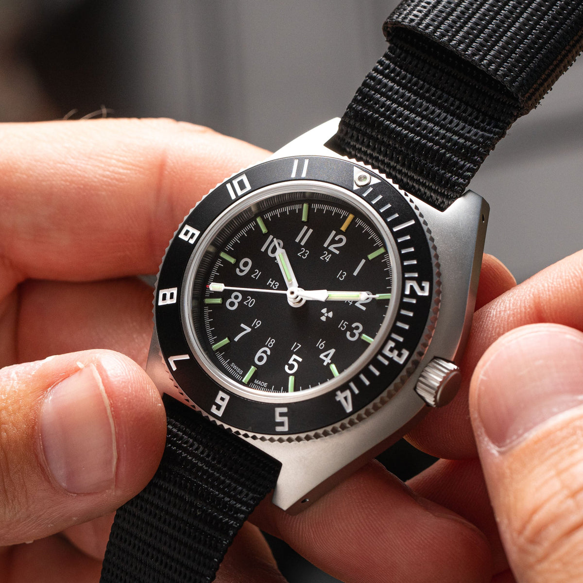Marathon 41mm Steel Navigator Automatic (SSNAV Auto) on Ballistic Nylon