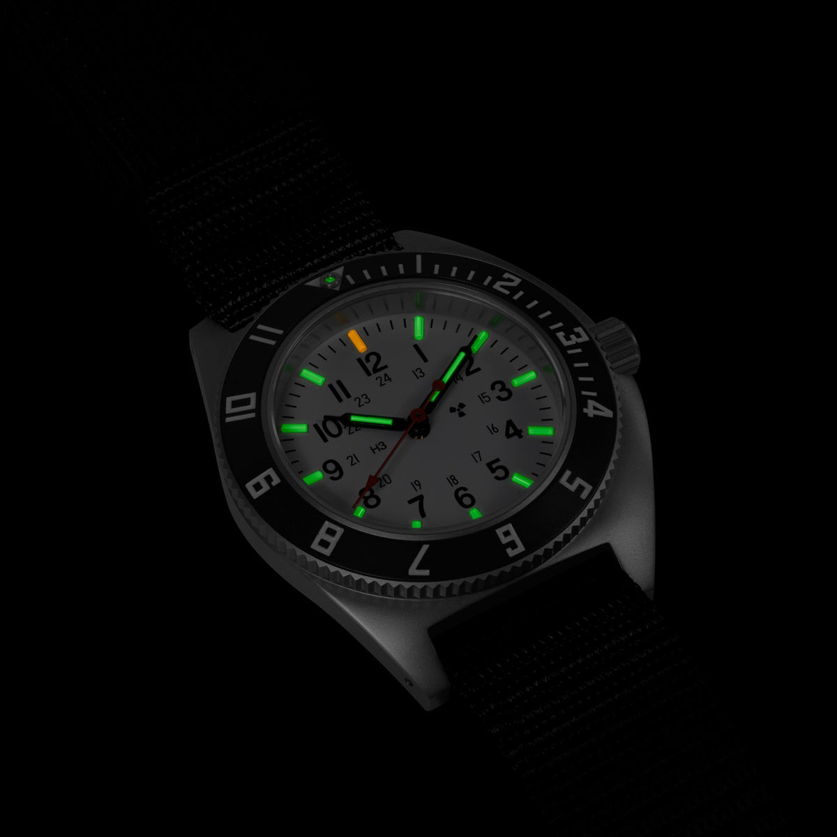 Marathon 41mm Arctic Steel Navigator (SSNAV) on Ballistic Nylon