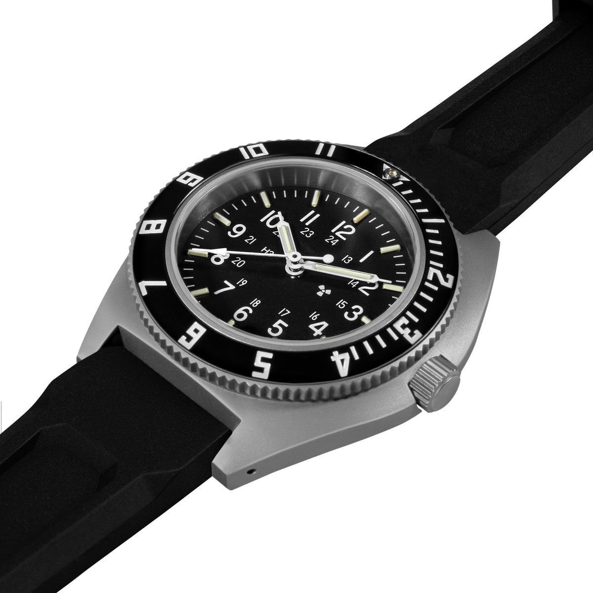 Marathon 41mm Steel Navigator (SSNAV) on Black 3-Piece Rubber Strap Kit