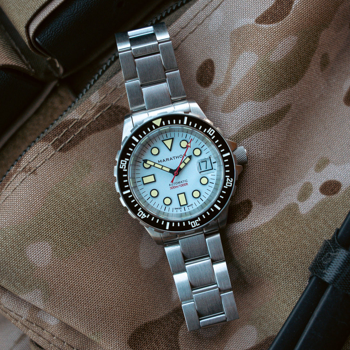 Marathon 36mm Arctic Original SAR w/ Date with Stainless Steel Bracelet (OSAR-D)