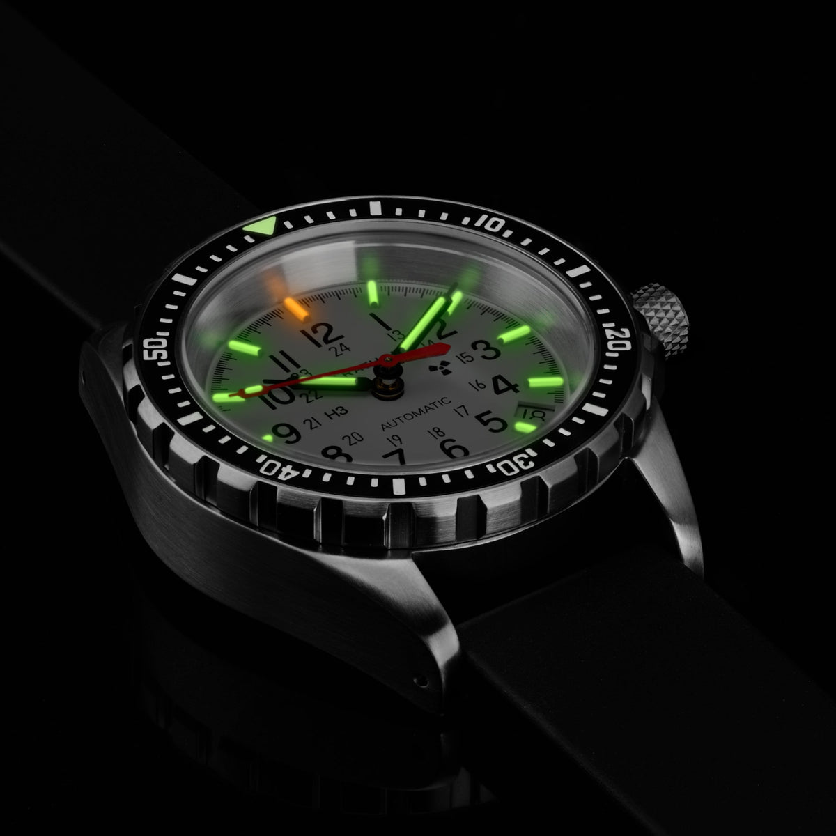 Arctic Edition Medium Diver's Automatic (MSAR Auto) No Government Markings - 36mm - marathonwatch