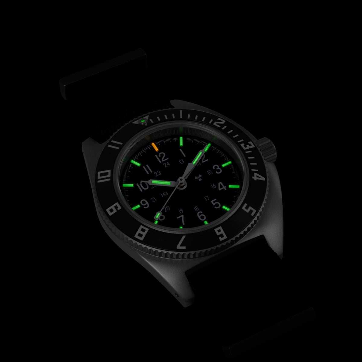 Marathon 41mm Steel Navigator Automatic (SSNAV Auto) on Nylon DEFSTAN