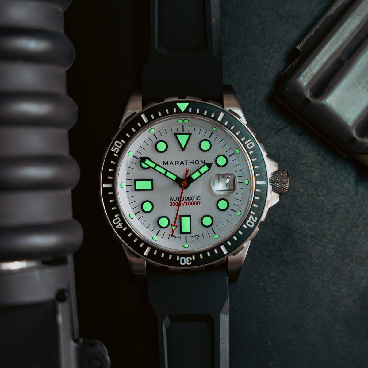 Marathon 46mm Arctic Original SAR w/ Date on 3-Piece Rubber Strap Kit (OSAR-D)