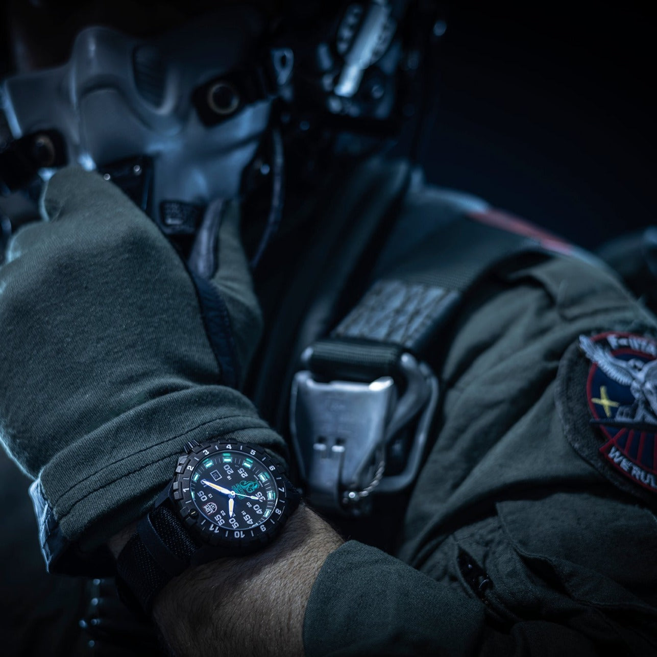 Luminox F-117 Nighthawk X Skunk Works 6442.H.SET